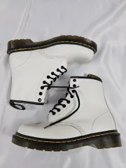 DR. MARTENS 8ホールブーツ