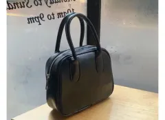 スクエアバッグ ブラック