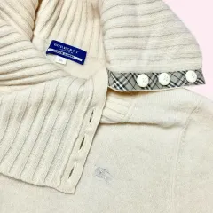 BURBERRY バーバリー ブルーレーベル ノヴァチェック 2way ボタン タートルネック アイボリー ニット