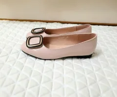 240 新品 フラットシューズ レディース 靴 ローヒール スーツ ベージュ