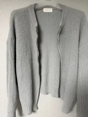 オーバーサイズ ライトブルー クロップド ニット セーター 職業