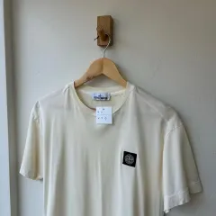 14861 - ストーンアイランド ロゴ パッチ 半袖 Tシャツ