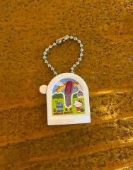 ハローキティ レトロ ガチャ