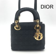 美品 CHANEL シャネル ココマーク Vステッチ シャイニーラムスキン
