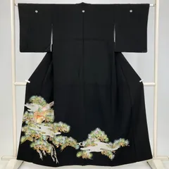 たんす屋 TANSU-YA 着物 リユース着物 黒留袖 黒 フォーマル 尾長鳥 松 刺繍 袷 絹 未洗い 【身丈】153cm【裄丈】63cm MS7548