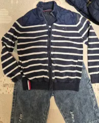 トミー ジップアップカーディガン + デニムバギーパンツ