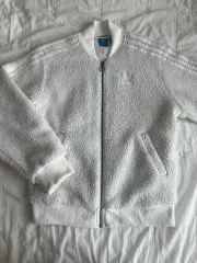 アディダス フリース ボアジャケット