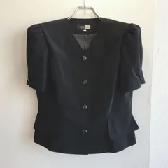 美品✨ ソワールベニール 東京ソワール SOIR BENIR ノーカラージャケット フォーマル 半袖 夏用礼服 サマーフォーマル 冠婚葬祭 大きめ シンプル 日本製 オケージョン 細見え 装飾ボタン