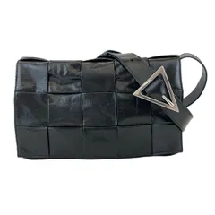 BOTTEGAVENETA ボッテガヴェネタ カセット マキシイントレチャート ミディアムクロスボディバッグ ショルダーバッグ 667298 レディース レザー ブラック 中古