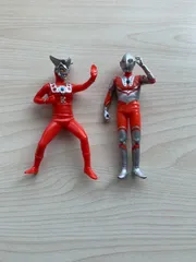 ウルトラマン　フィギュア　２点セット
