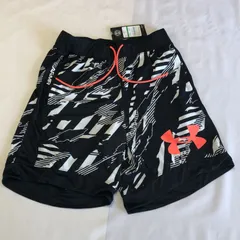 UNDER ARMOUR ハーフパンツ ／ LG HEATGEAR ブラック 総柄 メンズ