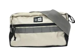 NEWERA (ニューエラ) スクエア ショルダーバッグ ボディバッグ ベージュ メンズ/028