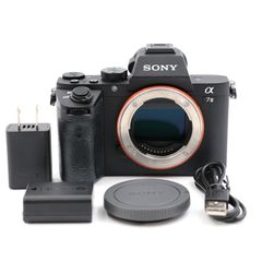 Sony α7 III ミラーレス一眼 本体 バッテリー、64GBカード付き