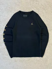 L Nike(ナイキ） ジョーダン AIR JORDAN サイドライン ロゴ パーカー 黒