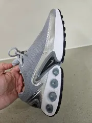 ナイキ エアマックスDN スニーカー(235)