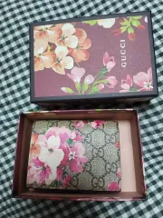 GUCCI(グッチ) フローラ 二つ折り財布 正規品