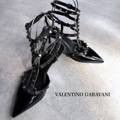 36 Valentino ロックスタッズ ストラップ サンダル 黒 パンプス - メルカリ