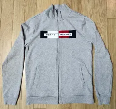 トミーヒルフィガー ジップアップ