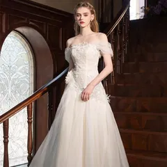 【送料無料】ライトウェディングドレス 軽奢 上質 デザイナーズ 新婦 結婚式 二次会 前撮り フェアリー レース 重厚感 フィット Aライン 華やか 上品 即購入OK 即納 高見え 大人気 シャンパンベージュ XS～XXXL