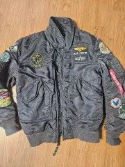 アルファインダストリーズ MA-1ジャケット