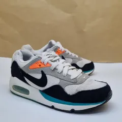 ナイキ エアマックス コレル ライト レディーススニーカー 23センチ