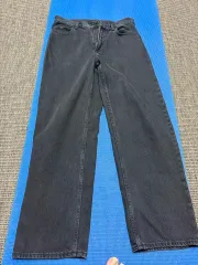 ユニクロ U ダークグレー ワイドデニム 出品