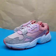 アディダス ファルコン ピンク スニーカー 225