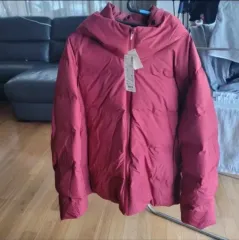 UNIQLO(ユニクロ) シームレス ダウンコート レッド