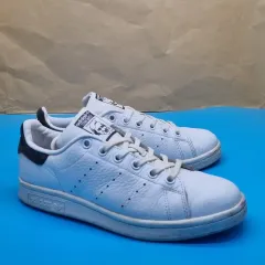 アディダス スタンスミス レディーススニーカー 23.5cm