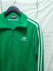 ニューバランス グリーン色 トラック ジャケット 100