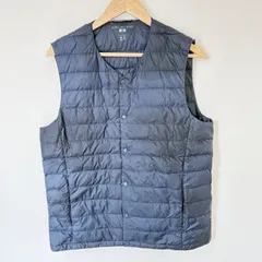 (^w^)b UNIQLO ユニクロ ウルトラライトダウン コンパクトベスト ナイロン100% 軽量 薄手 アウター 防寒 シンプル 定番 アウトドア デイリー タウンユース ネイビー 紺 メンズ サイズL