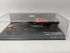 ミニチャンプス1/43 レッドブルRB19 2023バーレーン フェルスタッペン