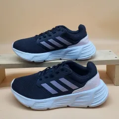 アディダス ギャラクシー6 검핑 スニーカー 23センチ