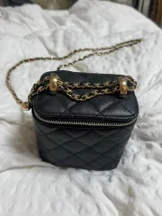 チェーン キルティング ブラック ミニバッグ
