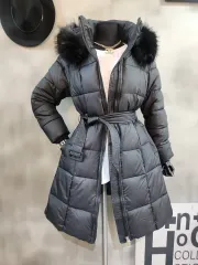 (新品) 後ろゴムファーダウンジャケット ロング丈 レディースダウンコート フード付きダウンコート ファー COLOR