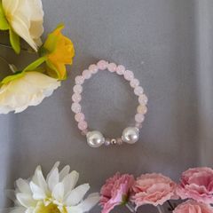 ハンドメイド/淡色ビーズブレスレット/パール風ビーズ入り