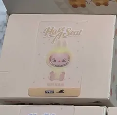 ラブブ（Labubu）と遊ぼうキーホルダー スイートスイート