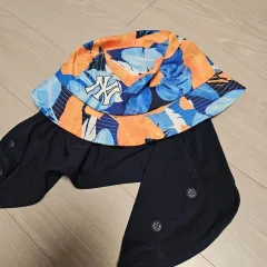 MLB ニューヨーク・ヤンキース ネックCOVER バケットハット 帽子 53-55 サイズ