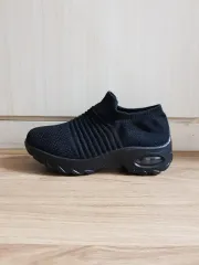 スニーカー エア