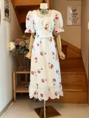 白 パンチング フラワー ロング ワンピース