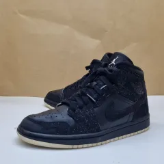NIKE(ナイキ) エア ジョーダン 1 ミッド オールブラック 235_