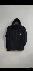アディダス ヴィンテージ ブラックXホワイト ラベル ロゴ 機能性 ストレッチ フード一体型 ウィンドブレーカー