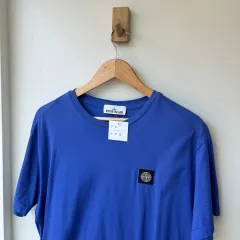 14860 - ストーンアイランド ロゴ パッチ 半袖 Tシャツ