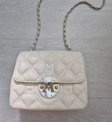 メトロシティ ショルダーバッグ クロスバック アイボリー キルティングバック