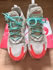 ナイキ エアマックス 270 リアクト 255