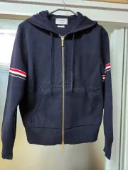 トム・ブラウン ミラノ スティッチ アームバンド コットン フーディー (正規品)