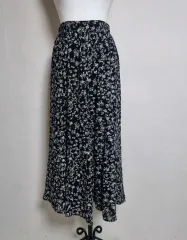 LS1 ブラック フラワー ロング スカート