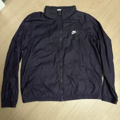 ナイキ ウィンドブレーカー L