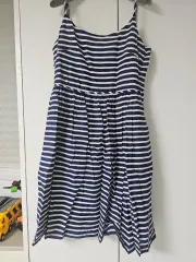 ストライプ 紐 ワンピース