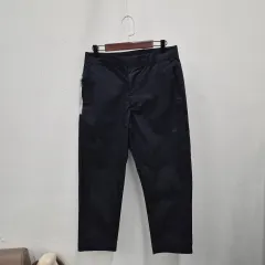 ナイキ エッセンシャル アンラインド テーパードフィット パンツ 30